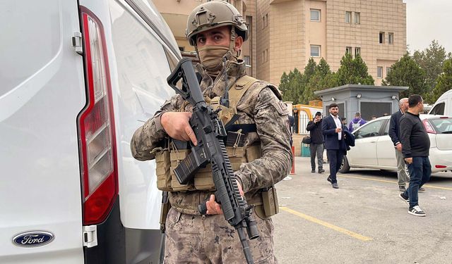 Şanlıurfa Adliyesi'nde patlama; 1 yaralı (3)