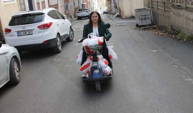 28 yıldır evli çift, kendileri gibi engelli bireylere 'umut' oldu