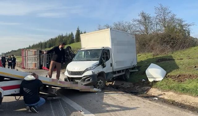 3 aracın karıştığı kazada ölen sürücü toprağa verildi