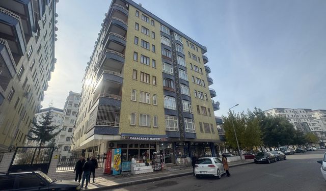 3 aylık bebeğini 4'üncü kattan attı