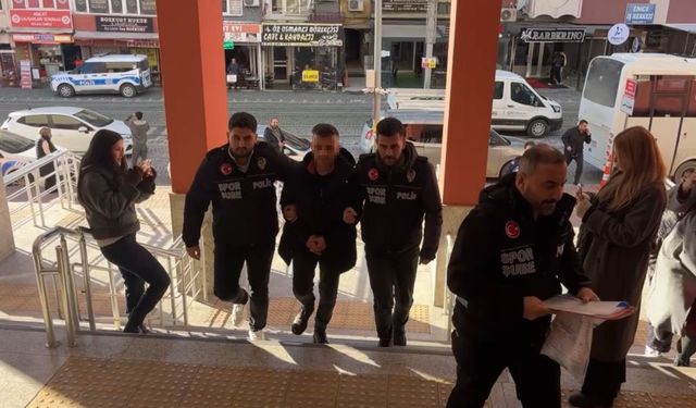 Antrenör, kadın hakeme saldırıp tokat attı