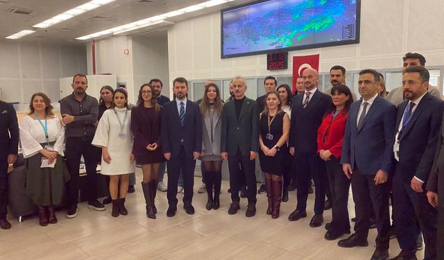 Bakan Uraloğlu: 2025 yılında üst üste 6 kez toplam trafik, 8 kez transit uçuş rekoru kırdık