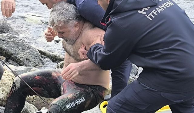 Baklık avına çıktığı zıpkınla kendini yaraladı