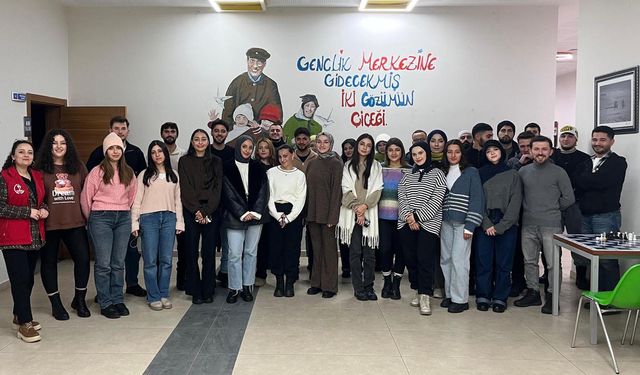 Bartın Üniversitesi öğrencileri kış sporları uygulamalarını Sarıkamış'ta yaptı