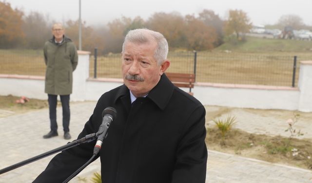 Edirne'de yenilenen 'Eğitim Şehitleri Anıtı' törenle açıldı