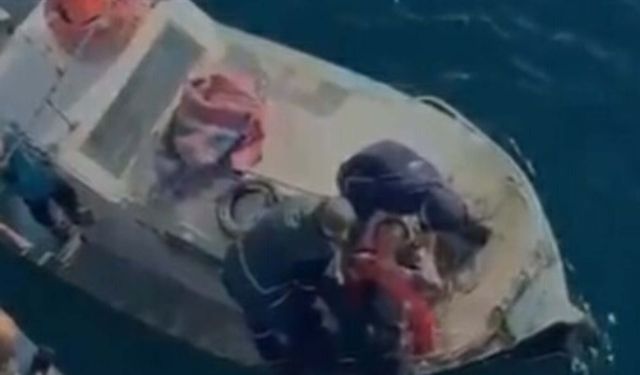 Feribottan atlayan kişi kurtarıldı