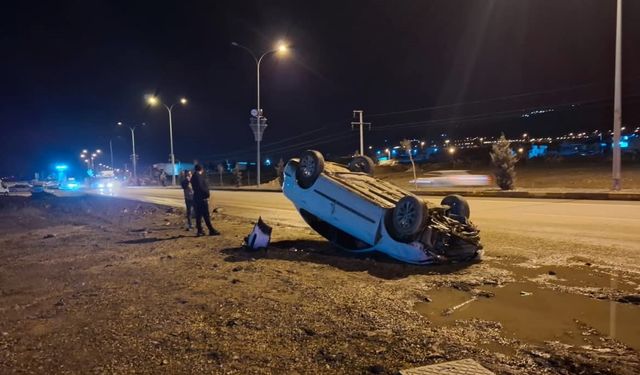 Gaziantep'te takla atan otomobilin sürücüsü yaralandı