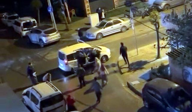 İstanbul- Avcılar'da mahalle kavgası kamerada
