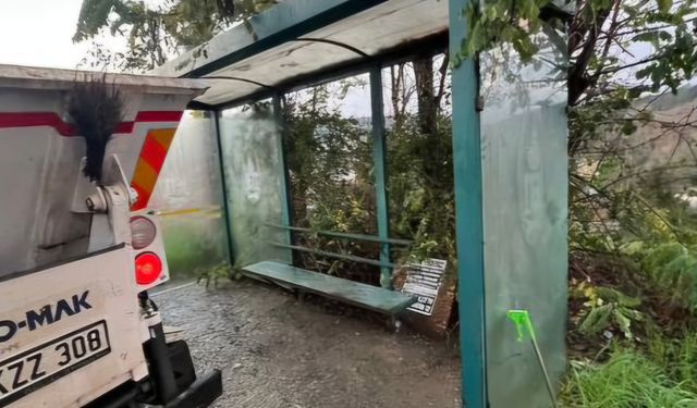 İstanbul- Beykoz'da otobüs duraklarının camlarını kıran 2 şüpheli yakalandı