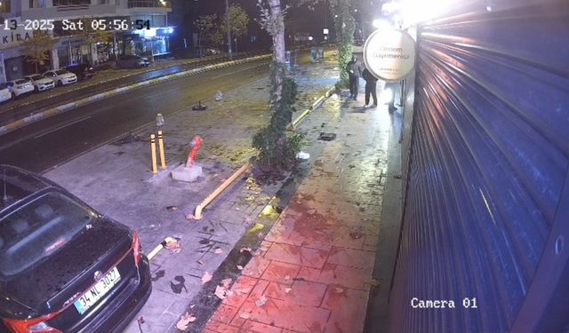 İstanbul- Beylikdüzü'nde dakikalar içinde 3 farklı iş yerinden hırsızlık yapan çocuklar kamerada 
