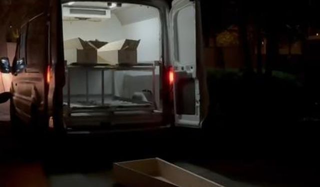 İstanbul - Beylikdüzü'nde elleri koli bandıyla bağlanmış asılı halde ceset bulundu