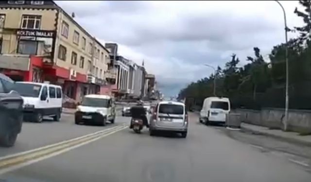 İstanbul - Ümraniye'de trafikteki yol verme kavgası kamerada