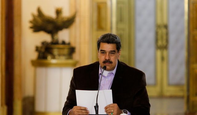 Maduro: Hepsini yenilgiye uğrattık