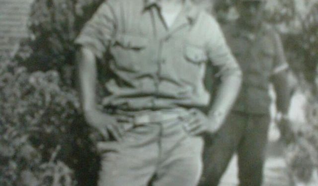 Mezar yeri bakmaya giderken otomobilleri dereye uçtu; dayı ve yeğen öldü