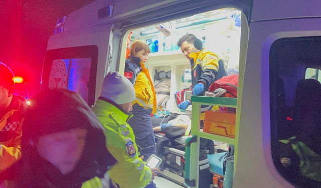 Nevşehir'de otomobil tarlaya uçtu: 4 yaralı