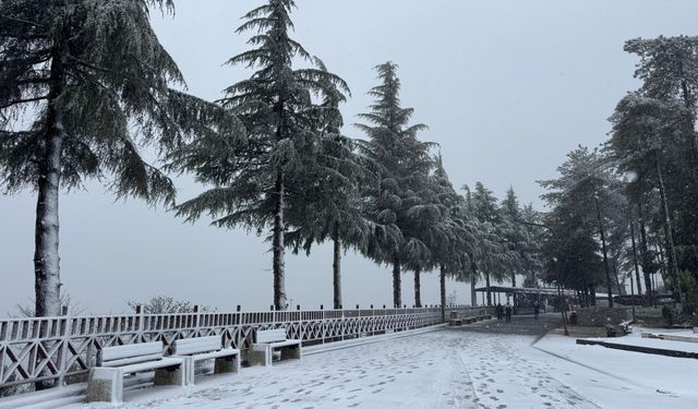 Ordu'nun seyir terası Boztepe beyaza büründü