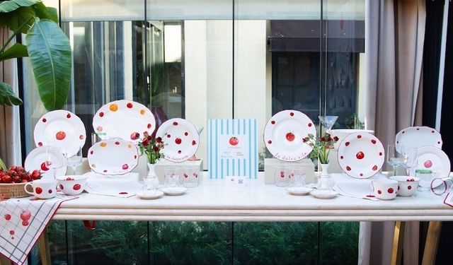 Rakle ve Bengi Kurtcebe'den 'Pomodoro Koleksiyonu'