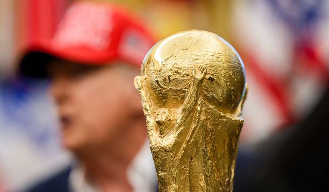 Trump'a ‘FIFA Barış Ödülü’ verildi / Video eklendi