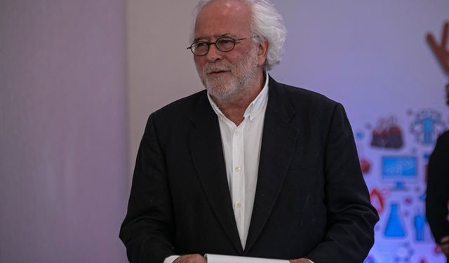  'Yeni varyant, klasik gribe göre daha fazla yayılıyor'