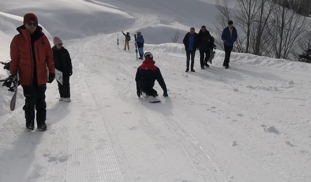 2 bacağı olmayan 'balık adam'ın kayak tutkusu