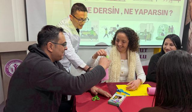 'Aile Okulu' kurslarında 257 bin veliye eğitim