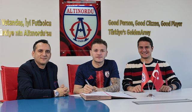 Altınordu'dan iki imza daha