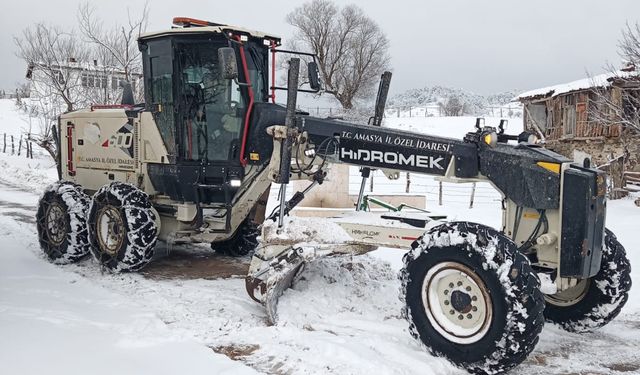Amasya'da 20 köy yolu kardan kapalı