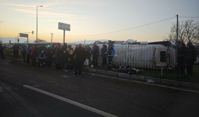 Aydın'da işçi servis minibüsü devrildi; 16 yaralı