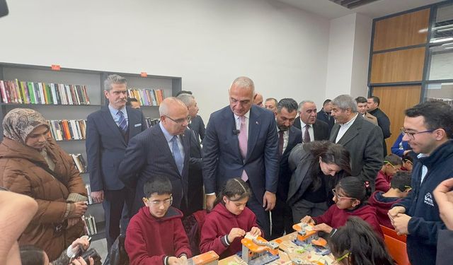 Bakan Ersoy: Turizm gelirinin 5 katı yükselişi, bir başarı öyküsü (2)