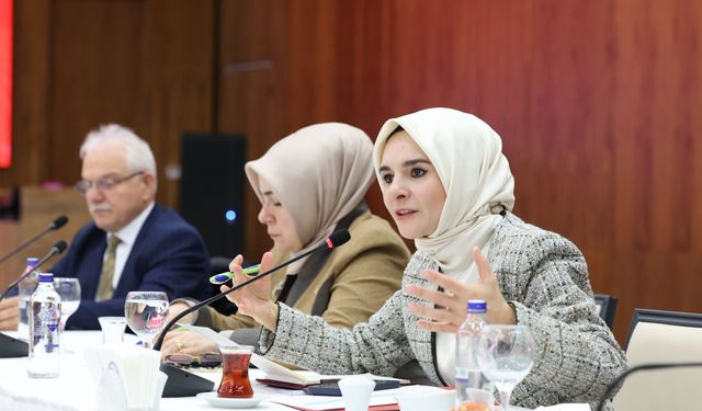 Bakan Göktaş: Evde Bakım Yardımı ödemesini hesaplara yatırmaya başladık