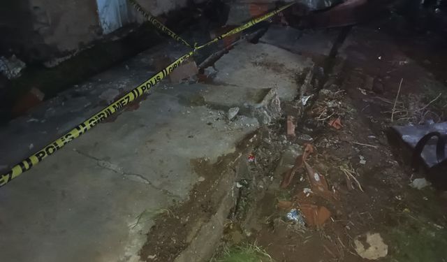 Bursa'da fırtınada üzerine devrilen duvarın altında can verdi
