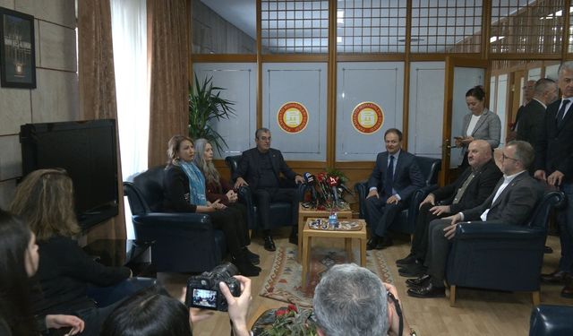 CHP'li Günaydın: Gazetecilerin bağımsız çalışmalarına yönelik zemin hazırlamak gerekiyor