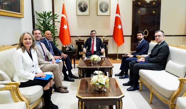 Cumhurbaşkanı Yardımcısı Yılmaz, ABD Büyükelçisi Barrack'ı kabul etti