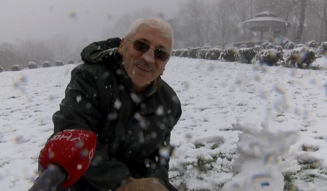 İstanbul- Çamlıca Tepesi'nde karın keyfini aileler çıkardı; seyirlik manzara havadan görüntülendi