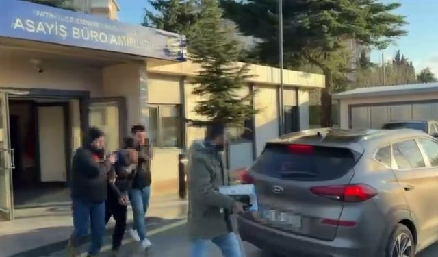 İstanbul- Doğubank'ta iş yerine ateş açan şüpheli yakalandı; silahlı saldırının yeni görüntüleri ortaya çıktı