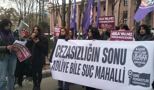 Kadın hakime silahlı saldırı, Bakanlık önünde protesto edildi