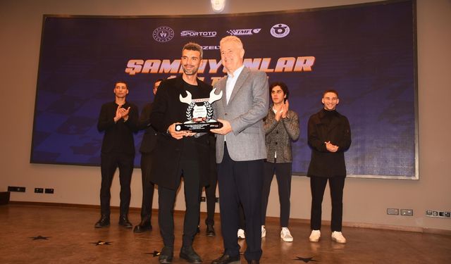 Motosiklet şampiyonları İzmir'de kupalarını aldı