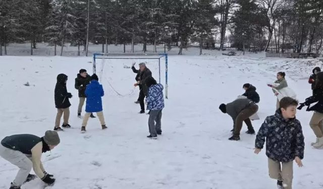 Öğrenciler çektikleri videoyla Vali Bakan'dan okulların tatil edilmesini istedi (2)