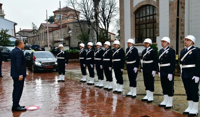 Trabzon Valisi Şahin göreve başladı