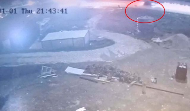 Yolun karşısına geçerken otomobilin çarptığı Emirhan öldü; kaza kamerada