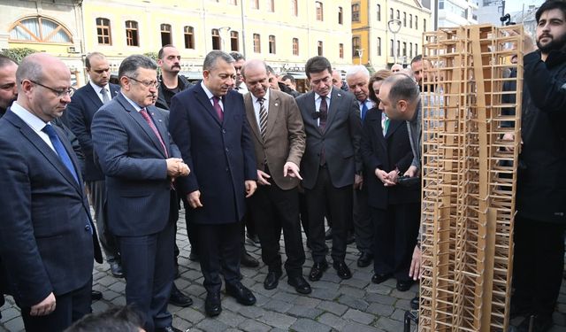 6 Şubat depremlerinde hayatını kaybedenler Trabzon'da anıldı