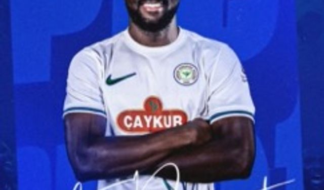 Çaykur Rizespor, Haitili santrafor Frantzdy Pierrot'u kiralık olarak kadrosuna kattı