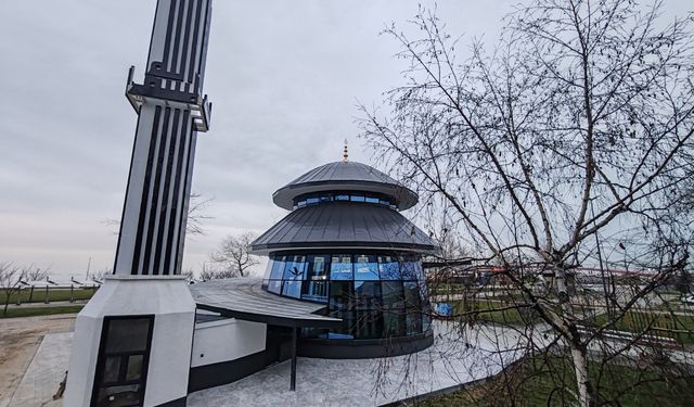 Denize nazır 'camlı cami' ilk teravihle açılıyor/Ek fotoğraflar