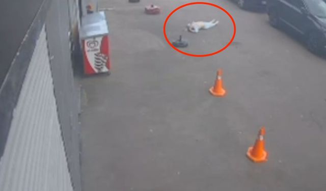 Evinin balkonundan düşen akademisyen, son yolculuğuna uğurlandı