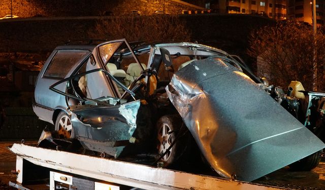 Gümüşhane'de iki otomobil çarpıştı; 1 ölü, 3 yaralı