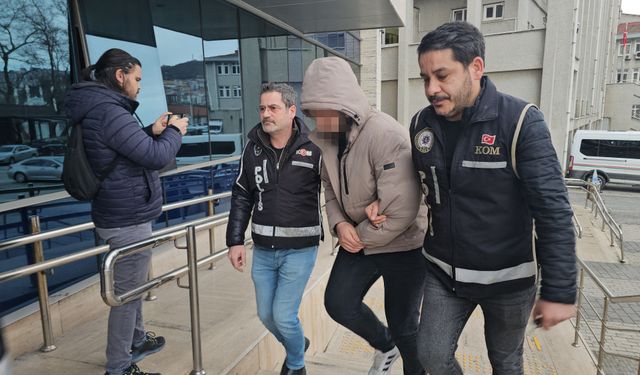 Madencilere rüşvet karşılığı rapor verdiği iddia edilen doktora gözaltı