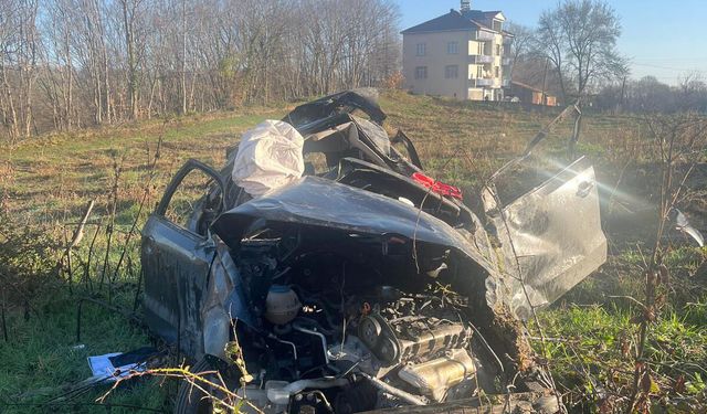 Otomobil tarlaya yuvarlandı: 1 ölü