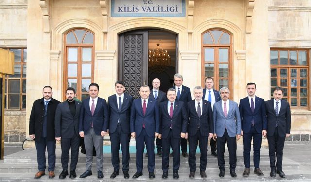 Başkan Genç'ten Suriye'de çadır kente ziyaret