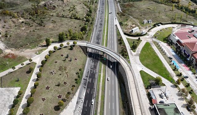 Bayram tatillinde Bolu Dağı Tüneli'nden 331 bin 321 araç geçti