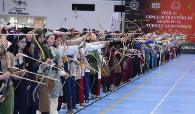 Gençler ve Büyükler Salon Puta Türkiye Şampiyonası Samsun'da başladı